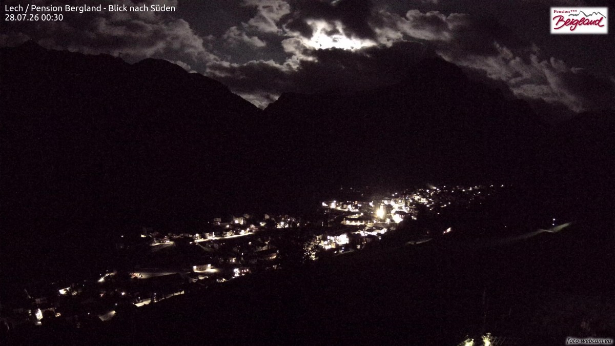 Archiv Foto Webcam Oberlech: Ausblick Pension Bergland