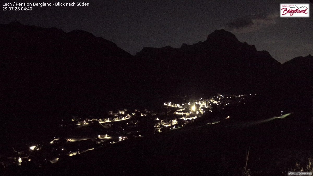 Archiv Foto Webcam Oberlech: Ausblick Pension Bergland