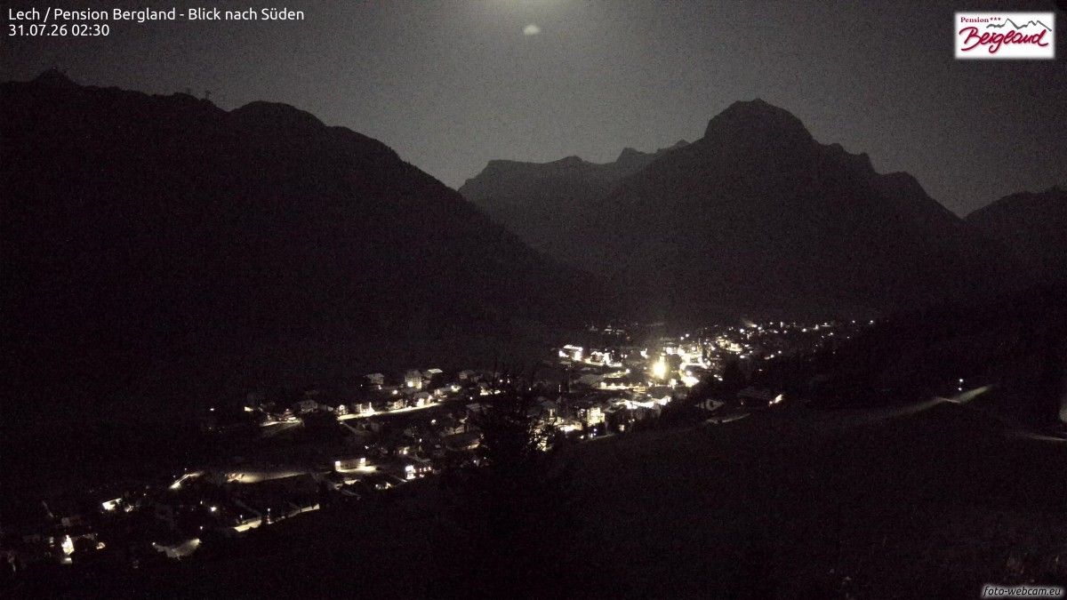 Archiv Foto Webcam Oberlech: Ausblick Pension Bergland