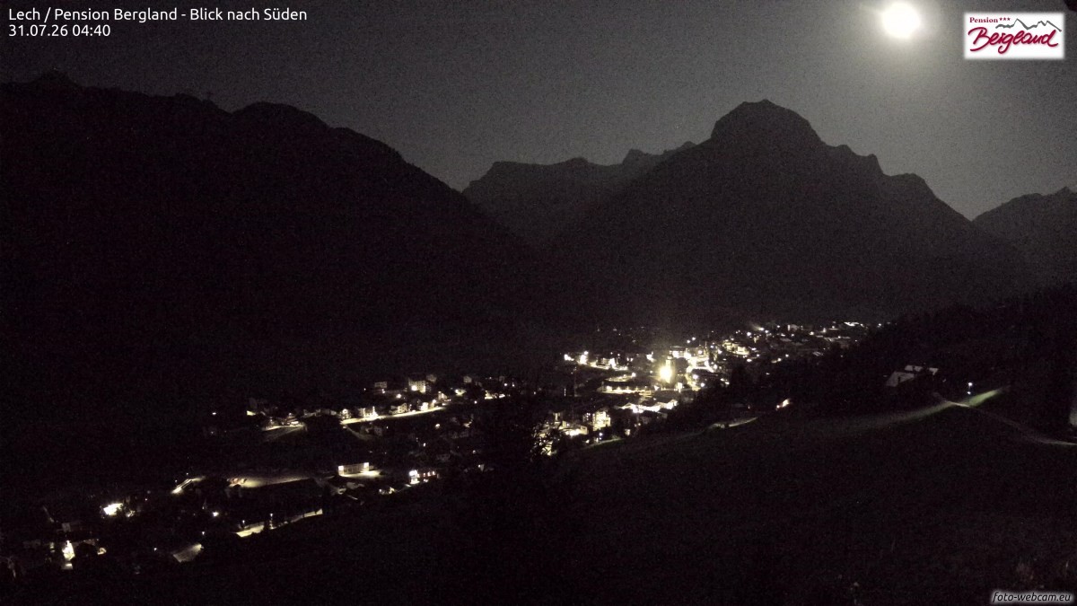 Archiv Foto Webcam Oberlech: Ausblick Pension Bergland