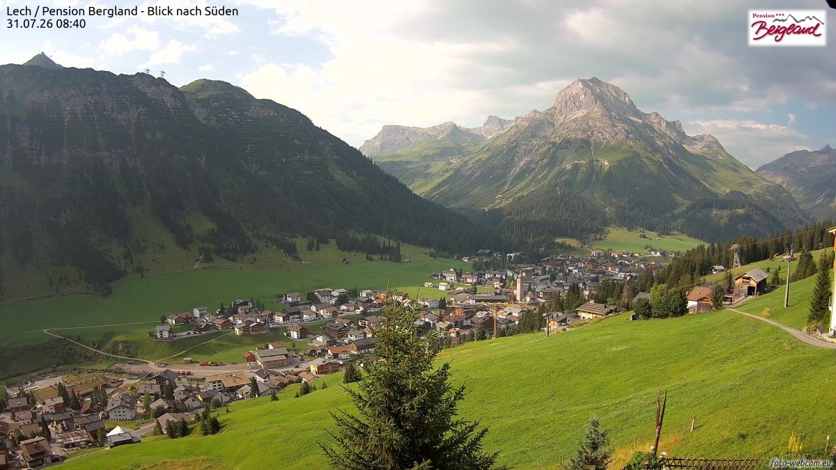 Archived image Webcam Lech am Arlberg - Guesthouse Bergland