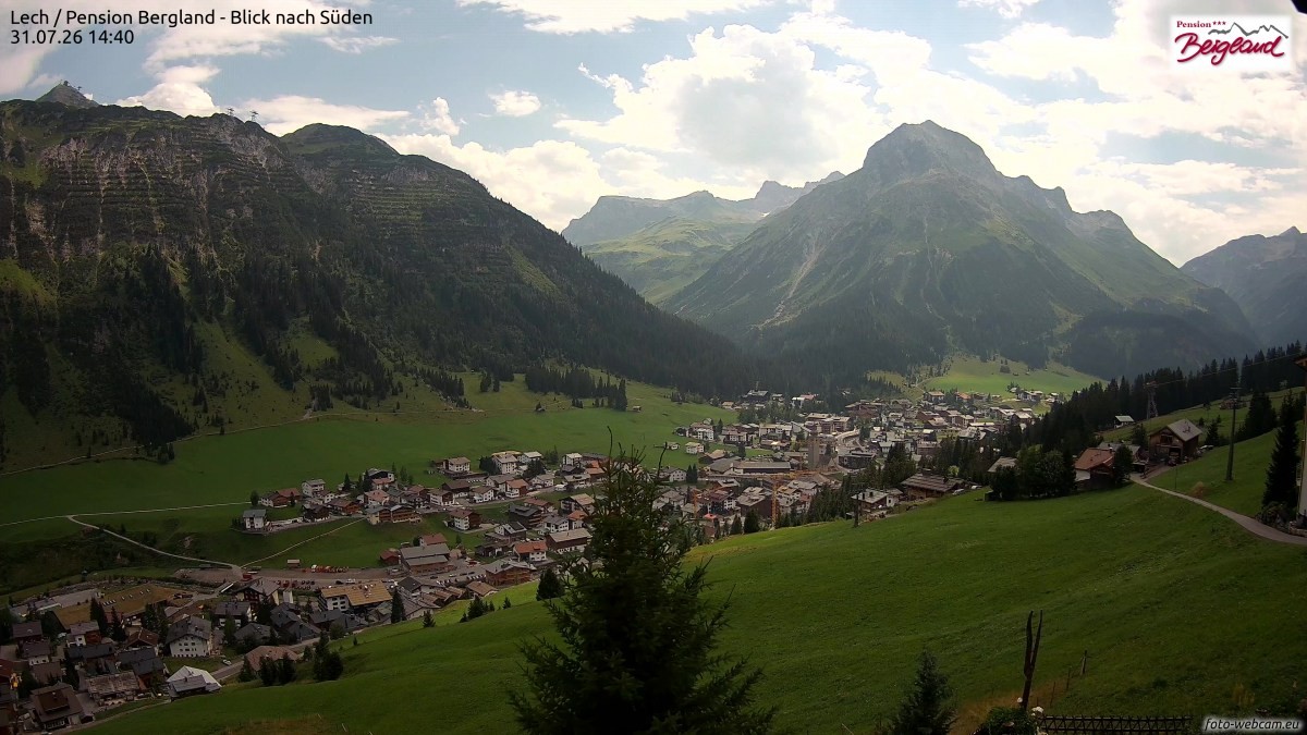 Archived image Webcam Lech am Arlberg - Guesthouse Bergland