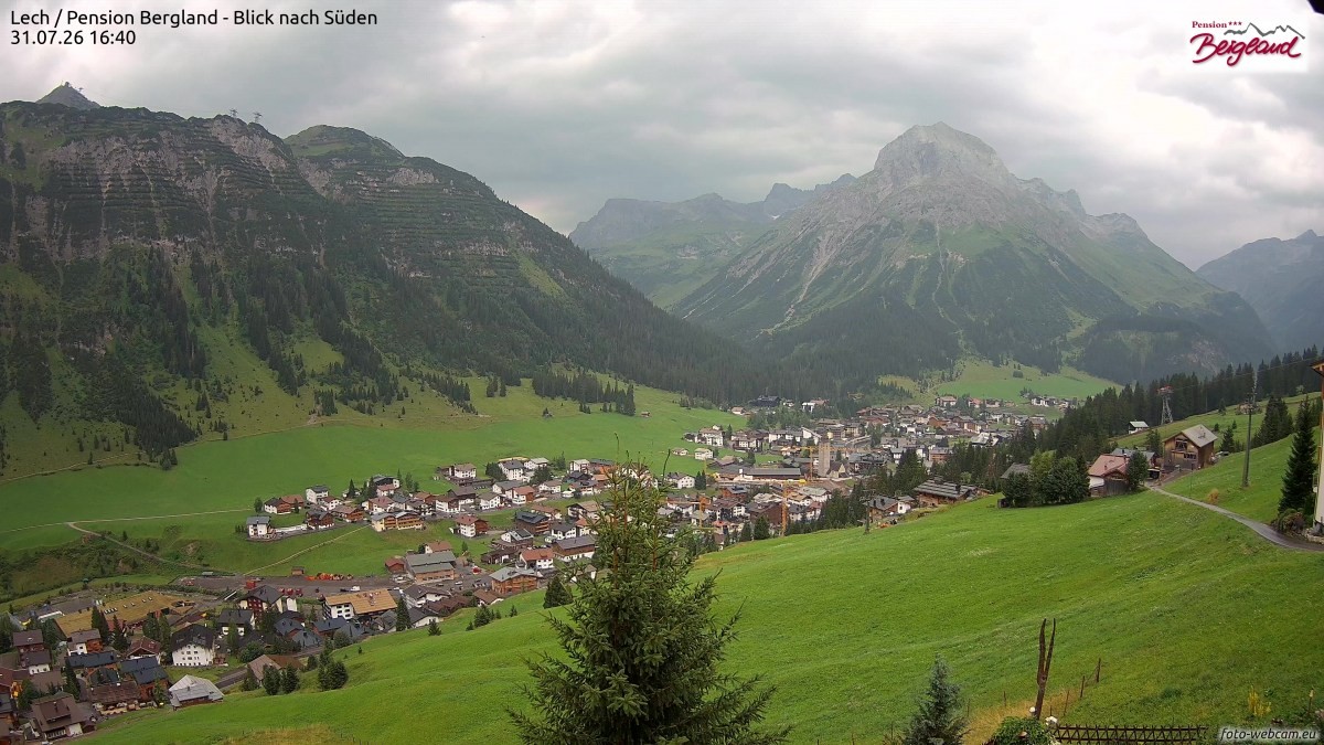 Archived image Webcam Lech am Arlberg - Guesthouse Bergland