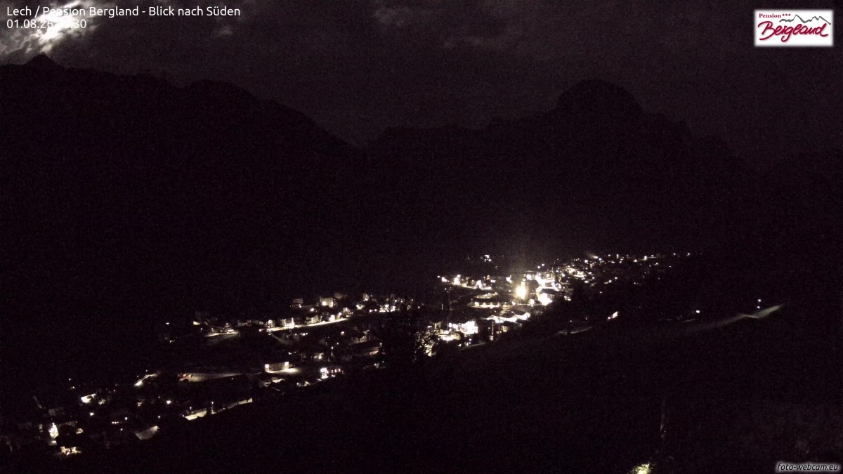 Archiv Foto Webcam Oberlech: Ausblick Pension Bergland