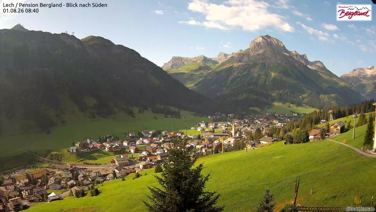 Archiv Foto Webcam Oberlech: Ausblick Pension Bergland