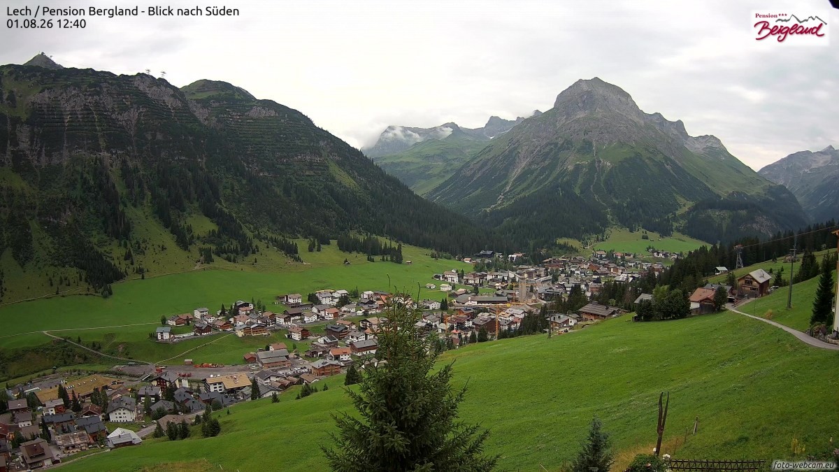Archived image Webcam Lech am Arlberg - Guesthouse Bergland