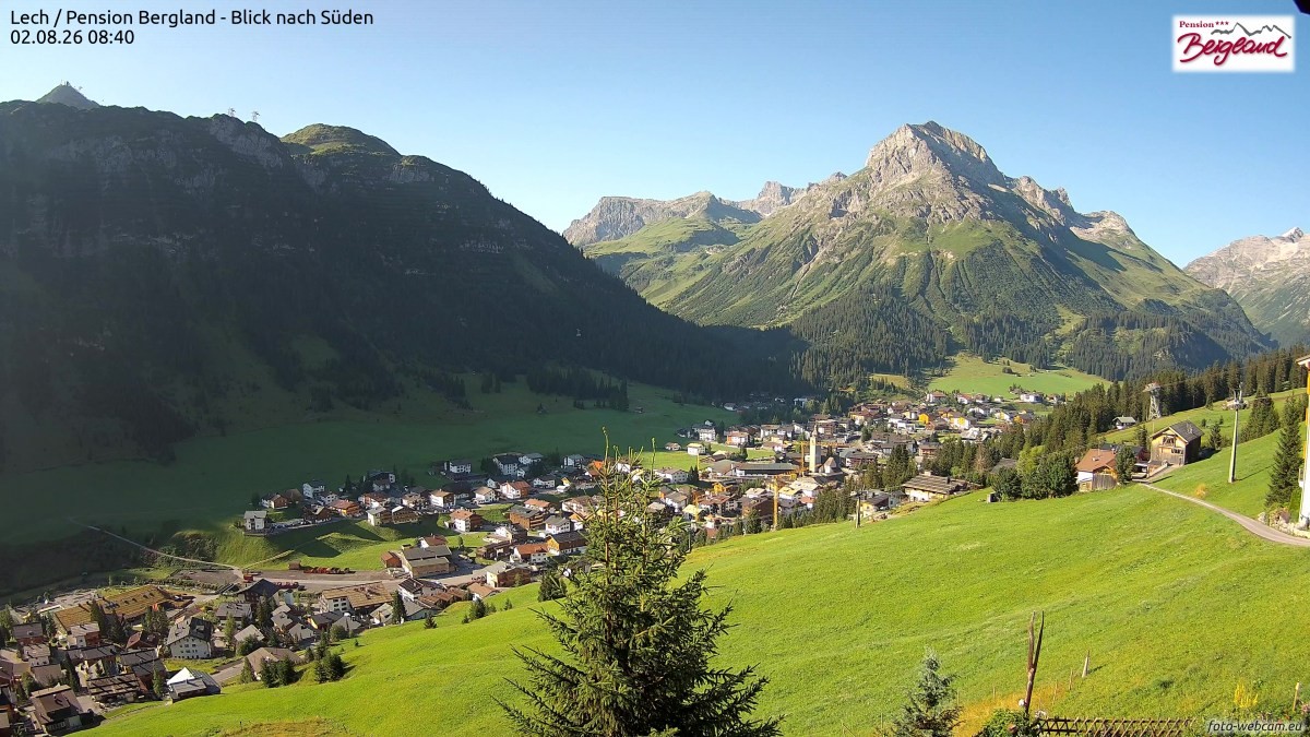 Archiv Foto Webcam Oberlech: Ausblick Pension Bergland