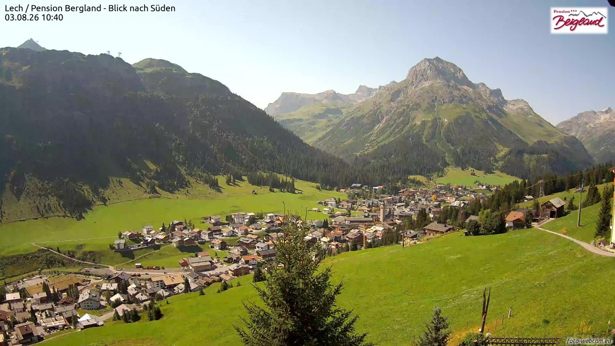 Archiv Foto Webcam Oberlech: Ausblick Pension Bergland