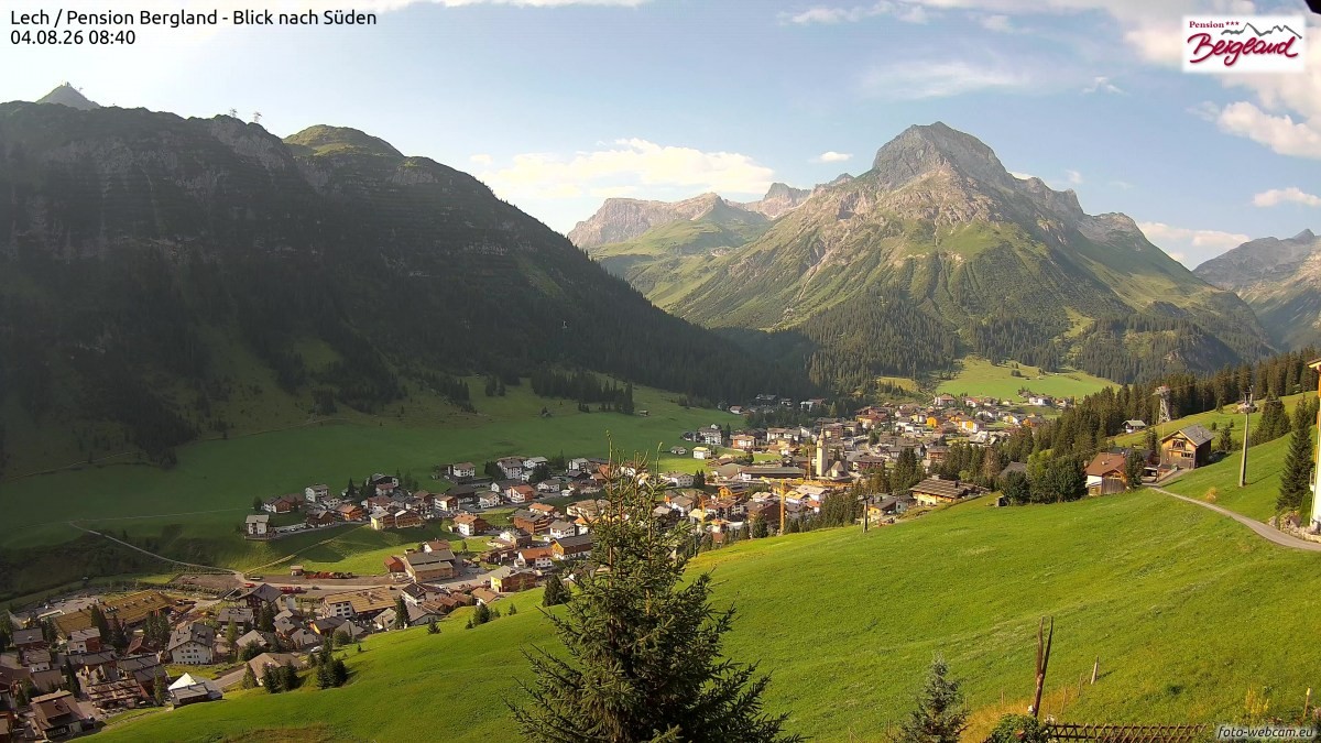 Archived image Webcam Lech am Arlberg - Guesthouse Bergland
