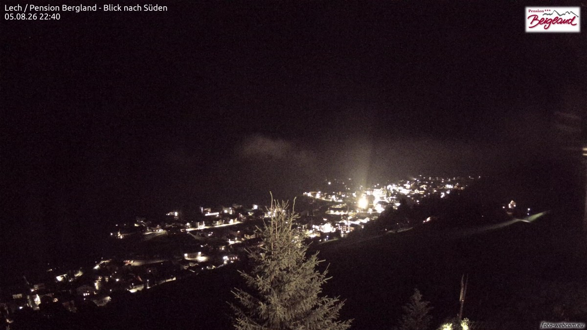 Archiv Foto Webcam Oberlech: Ausblick Pension Bergland