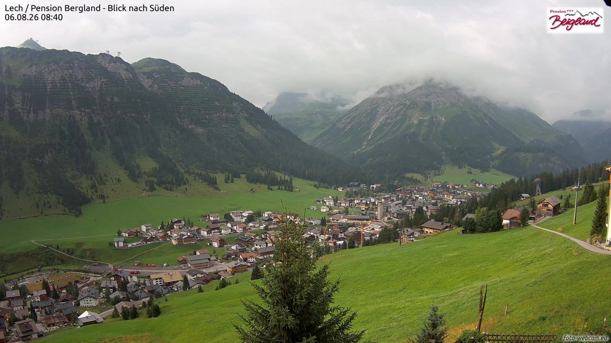 Archiv Foto Webcam Oberlech: Ausblick Pension Bergland