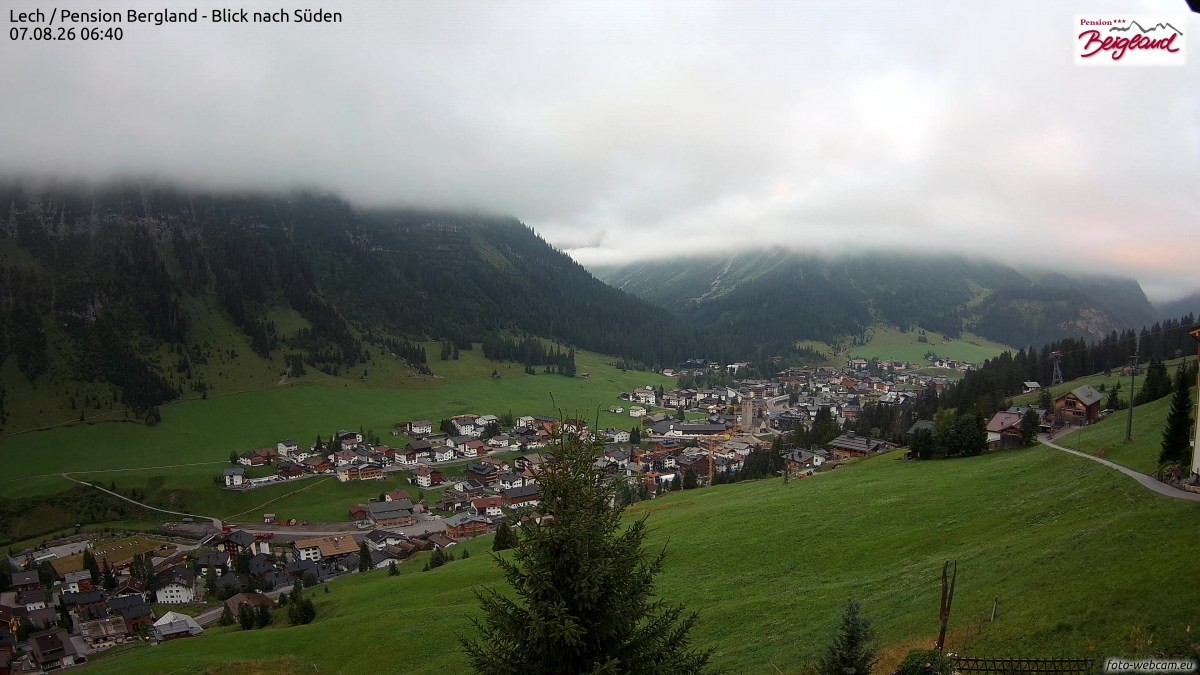 Archived image Webcam Lech am Arlberg - Guesthouse Bergland