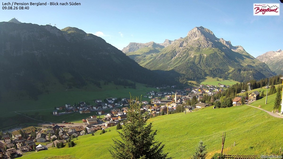 Archived image Webcam Lech am Arlberg - Guesthouse Bergland