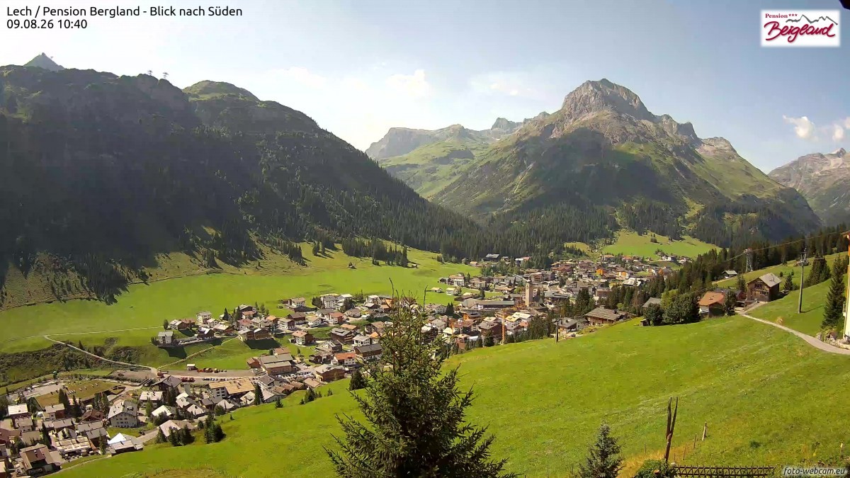 Archived image Webcam Lech am Arlberg - Guesthouse Bergland