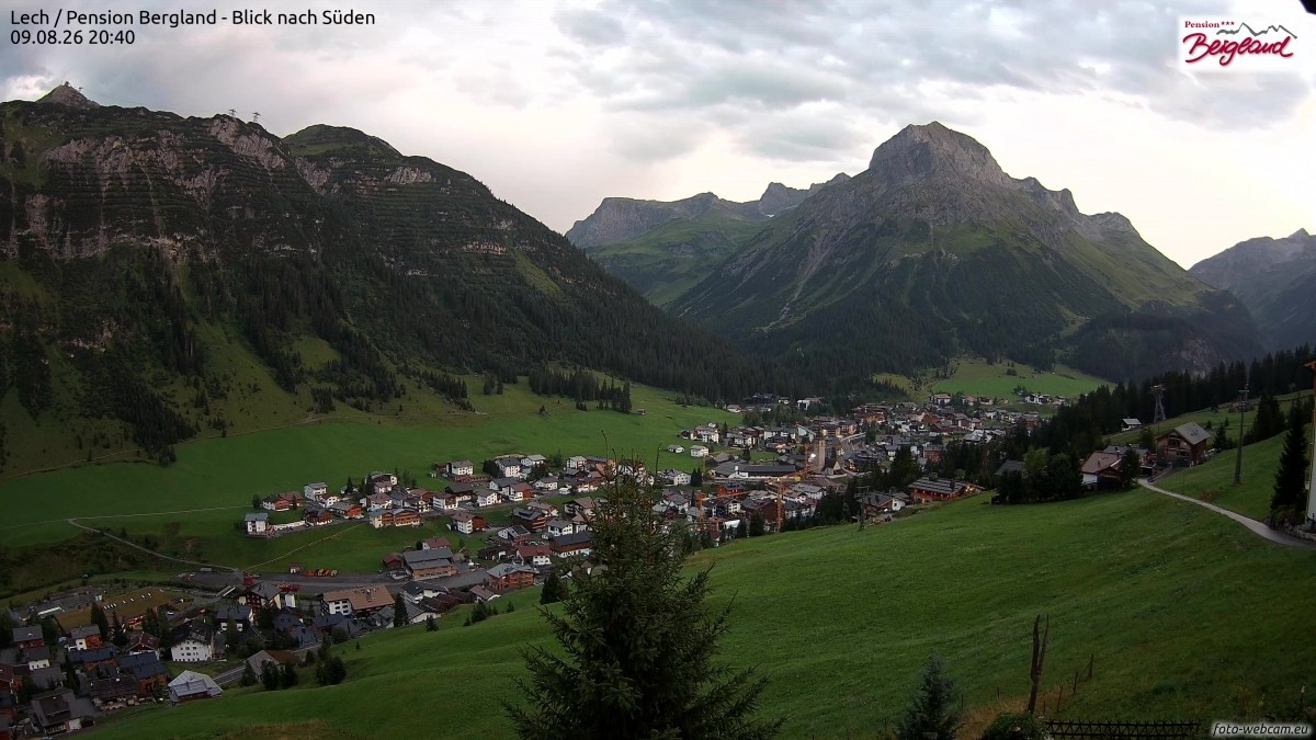 Archived image Webcam Lech am Arlberg - Guesthouse Bergland