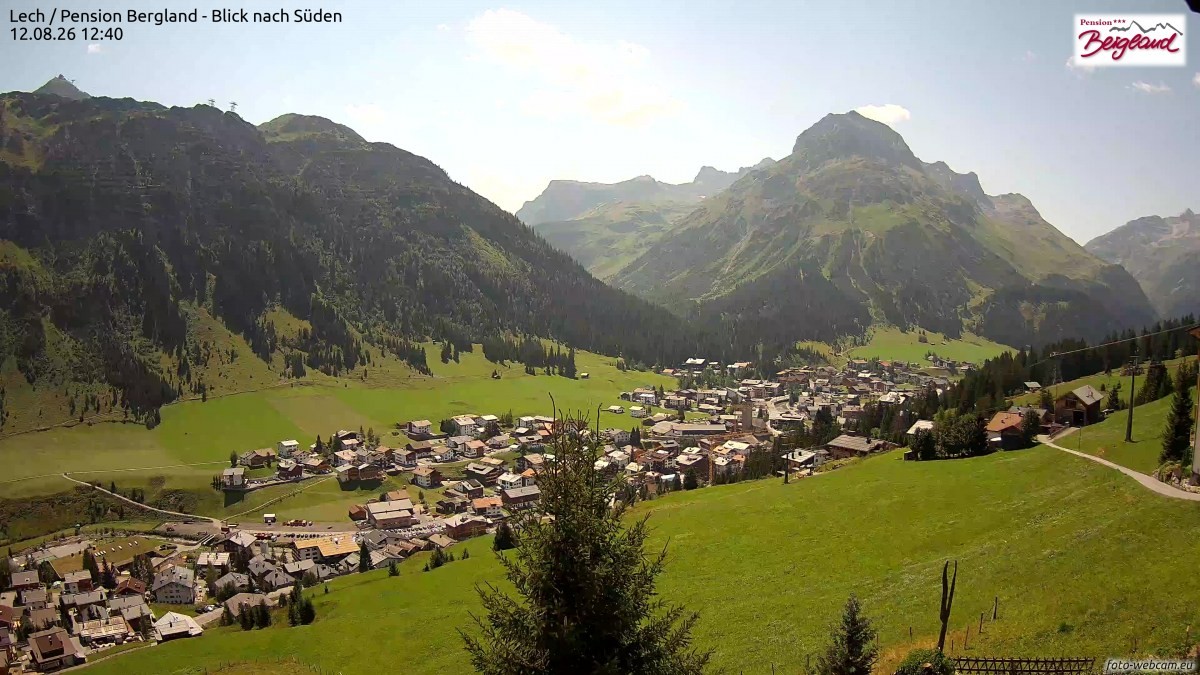 Archived image Webcam Lech am Arlberg - Guesthouse Bergland