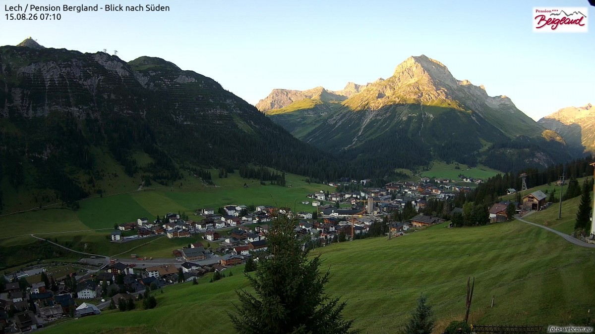 Archived image Webcam Lech am Arlberg - Guesthouse Bergland