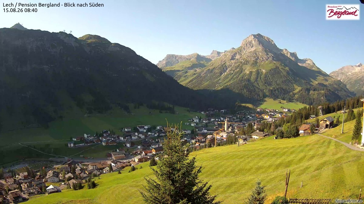 Archived image Webcam Lech am Arlberg - Guesthouse Bergland