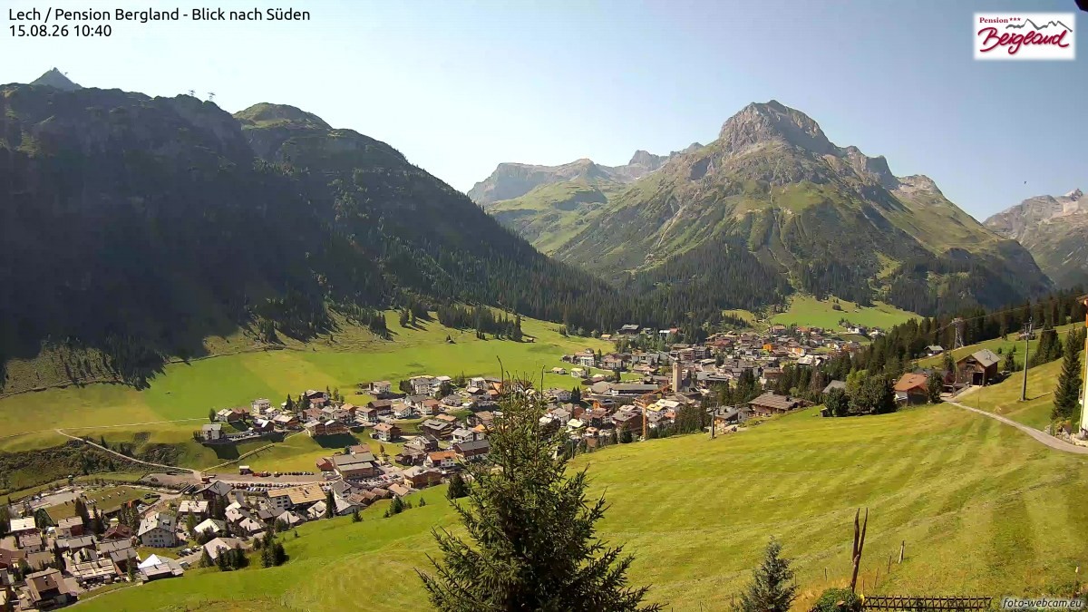Archived image Webcam Lech am Arlberg - Guesthouse Bergland