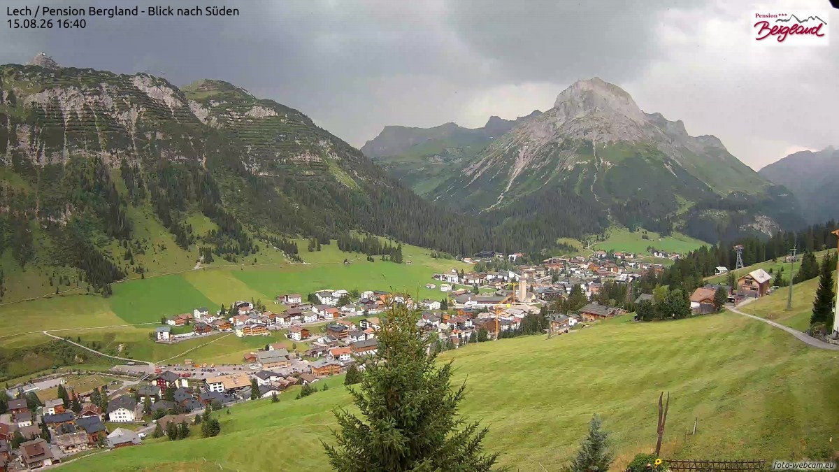 Archived image Webcam Lech am Arlberg - Guesthouse Bergland