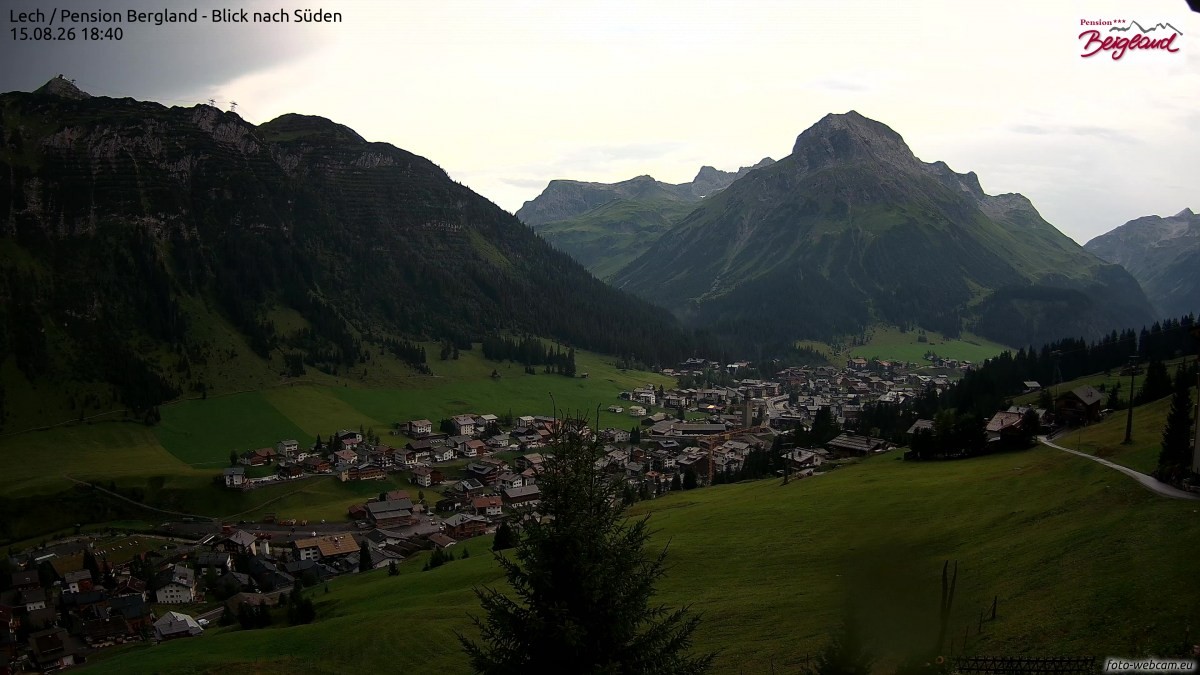 Archived image Webcam Lech am Arlberg - Guesthouse Bergland