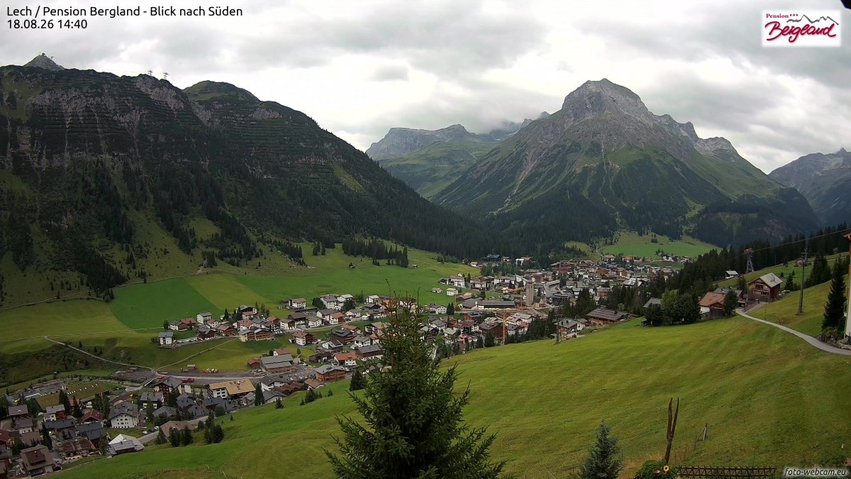 Archived image Webcam Lech am Arlberg - Guesthouse Bergland
