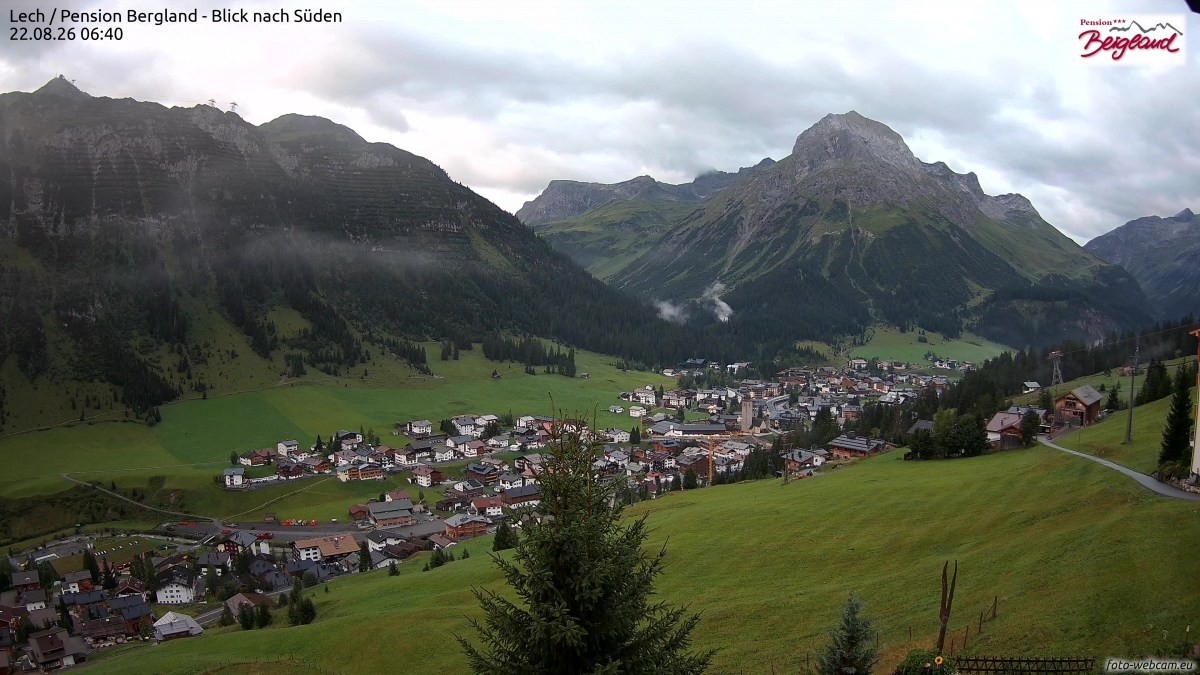 Archived image Webcam Lech am Arlberg - Guesthouse Bergland