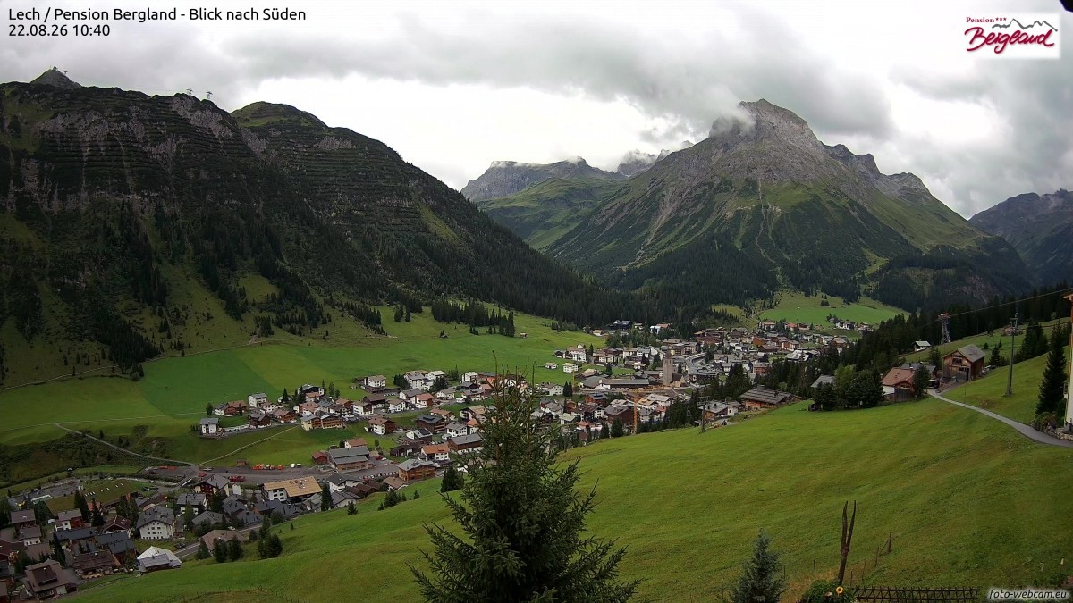 Archived image Webcam Lech am Arlberg - Guesthouse Bergland