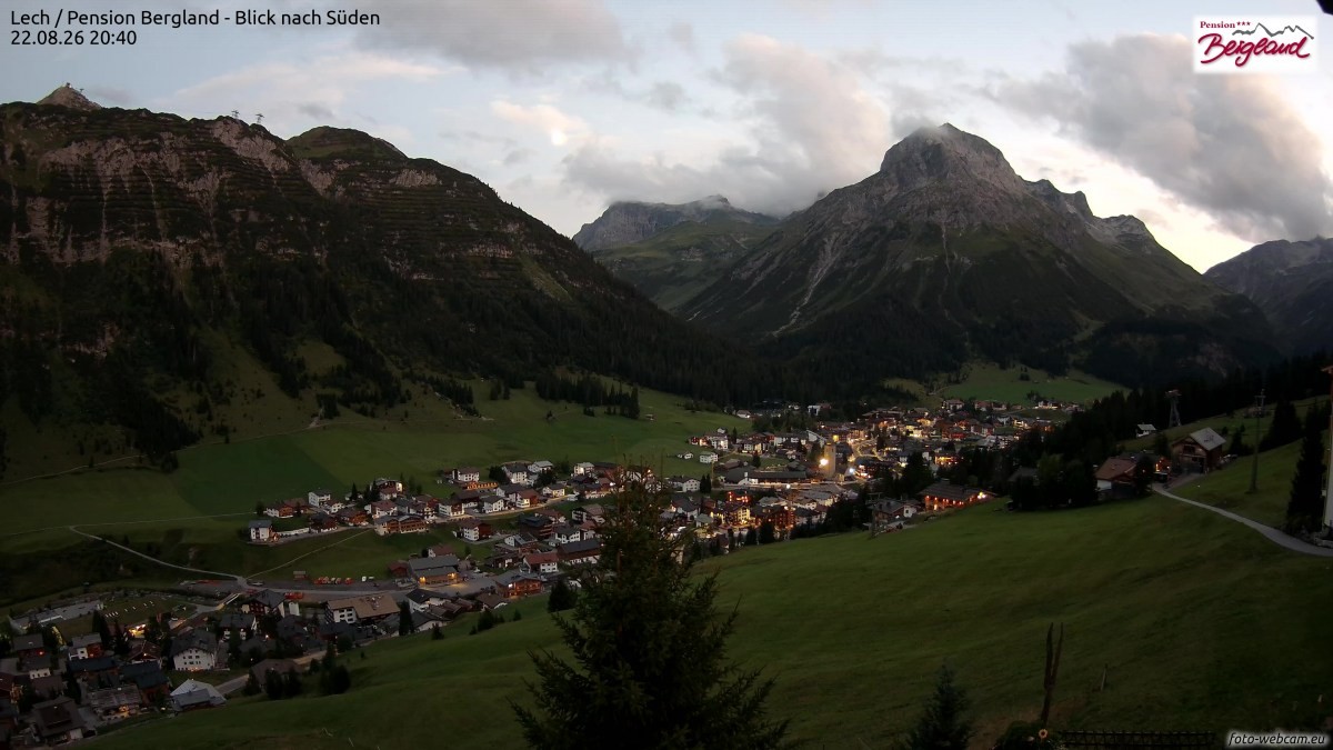 Archived image Webcam Lech am Arlberg - Guesthouse Bergland