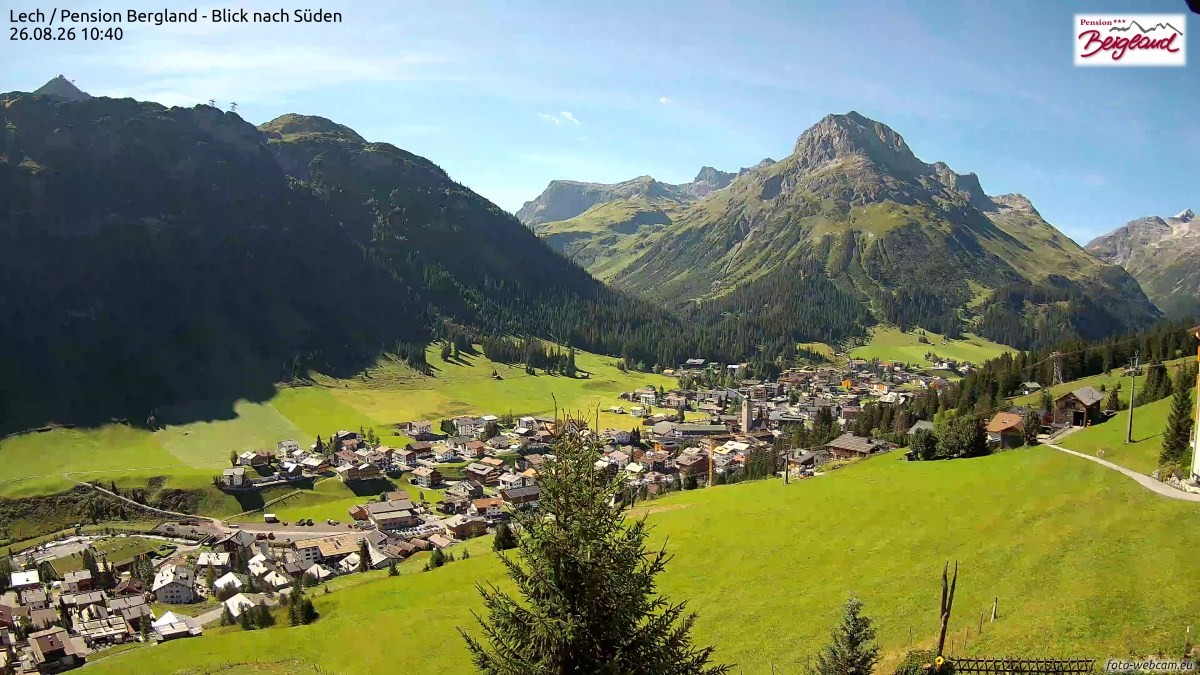 Archived image Webcam Lech am Arlberg - Guesthouse Bergland
