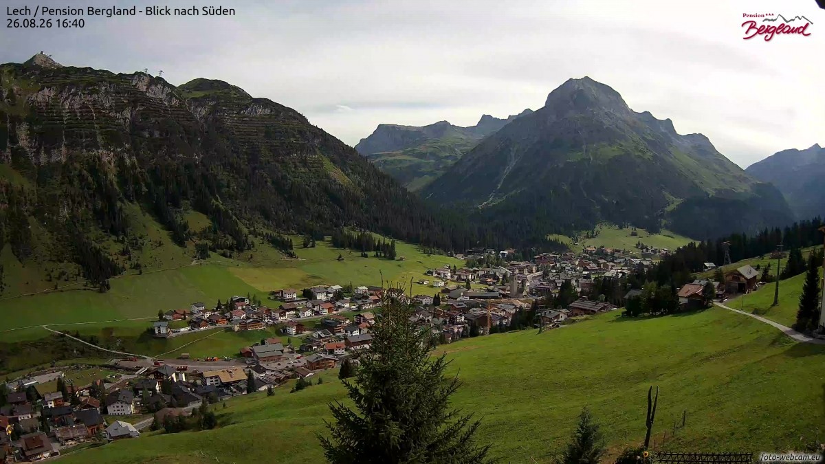 Archived image Webcam Lech am Arlberg - Guesthouse Bergland