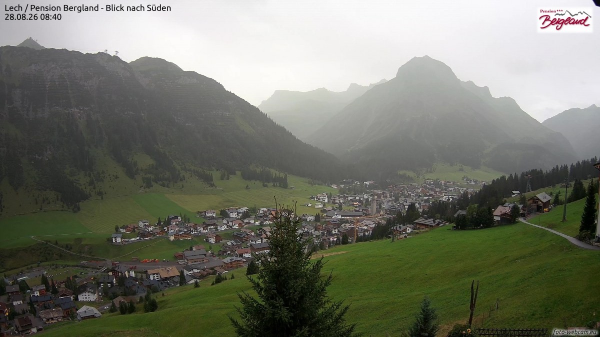 Archiv Foto Webcam Oberlech: Ausblick Pension Bergland