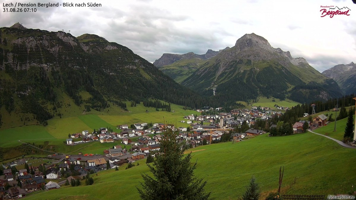 Archived image Webcam Lech am Arlberg - Guesthouse Bergland