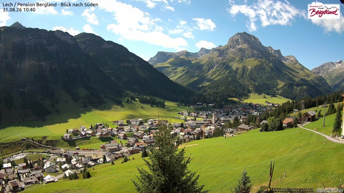 Archived image Webcam Lech am Arlberg - Guesthouse Bergland