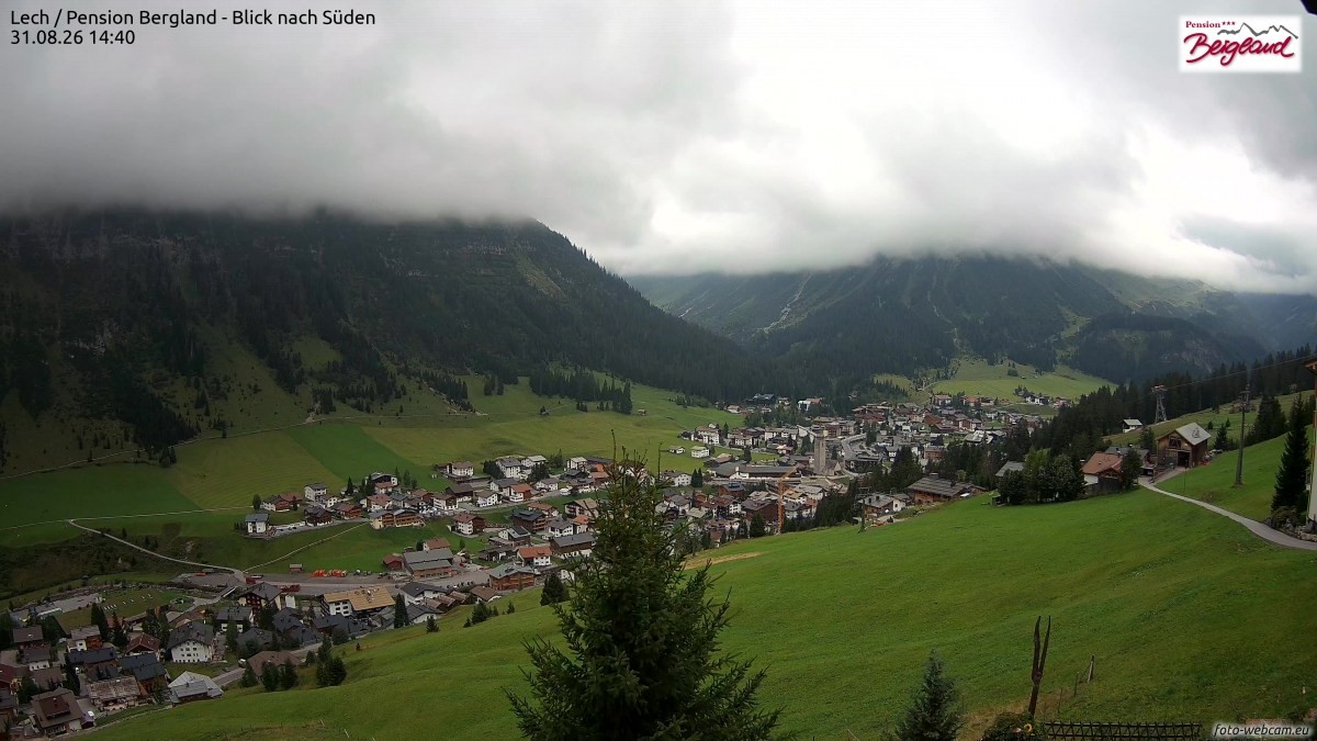 Archived image Webcam Lech am Arlberg - Guesthouse Bergland
