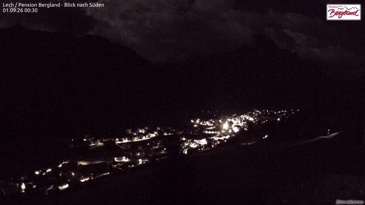 Archiv Foto Webcam Oberlech: Ausblick Pension Bergland
