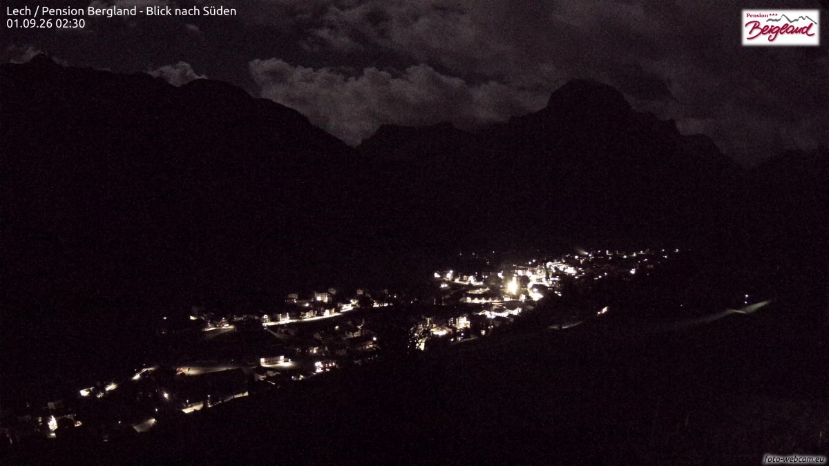 Archiv Foto Webcam Oberlech: Ausblick Pension Bergland