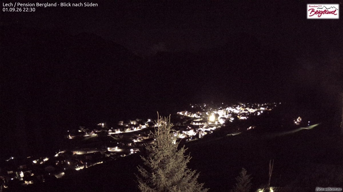 Archiv Foto Webcam Oberlech: Ausblick Pension Bergland