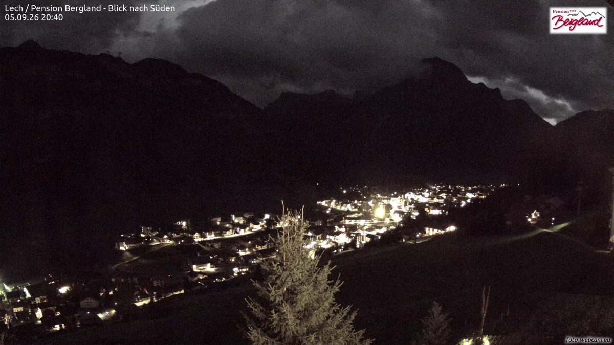 Archiv Foto Webcam Oberlech: Ausblick Pension Bergland