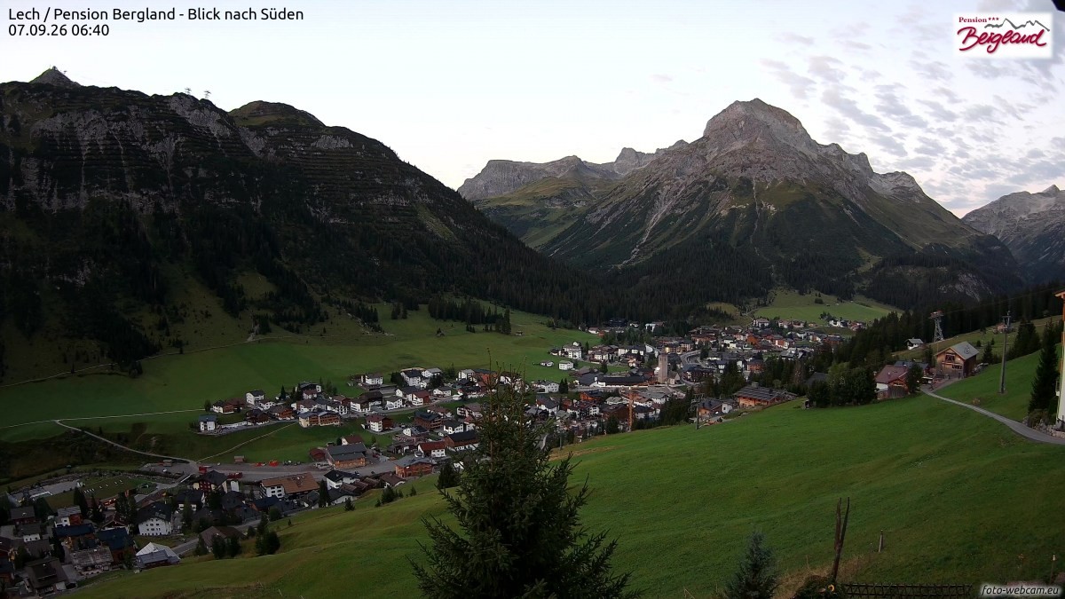 Archived image Webcam Lech am Arlberg - Guesthouse Bergland