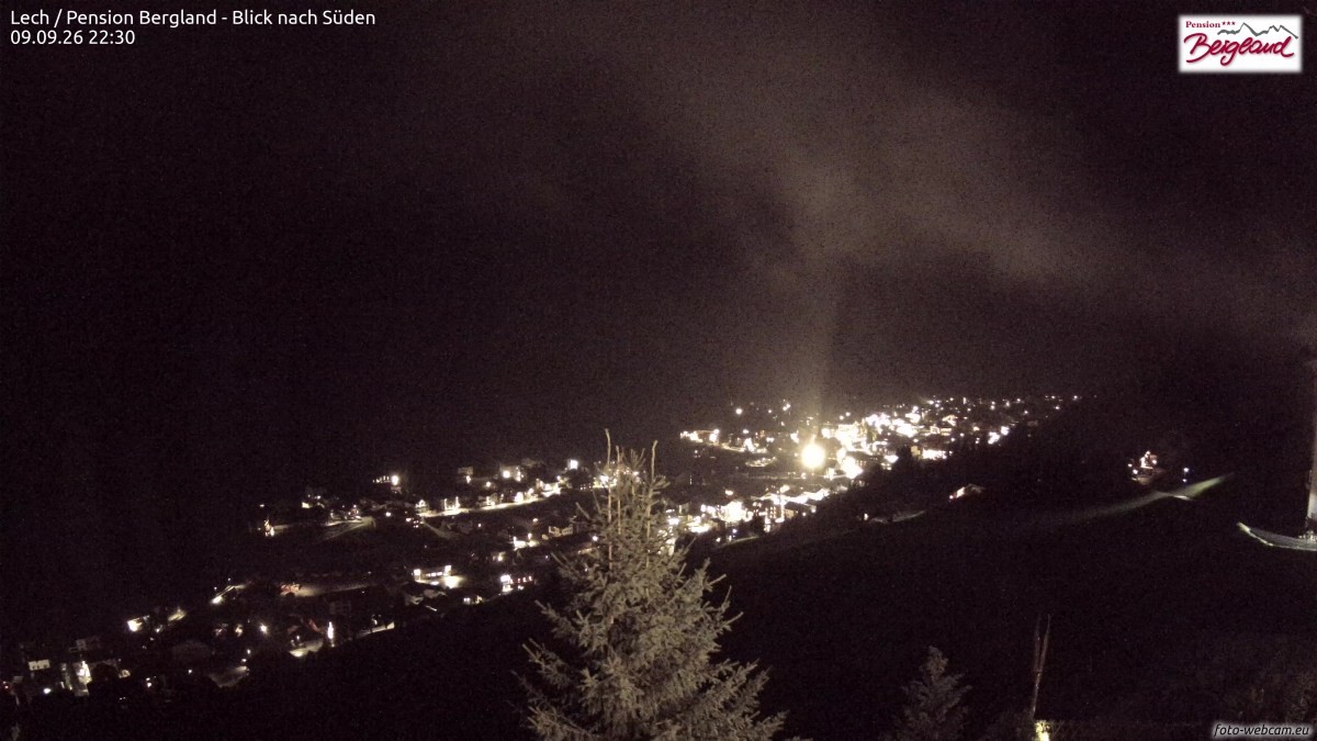 Archiv Foto Webcam Oberlech: Ausblick Pension Bergland