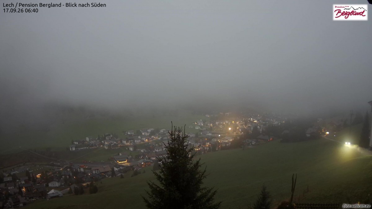 Archiv Foto Webcam Oberlech: Ausblick Pension Bergland