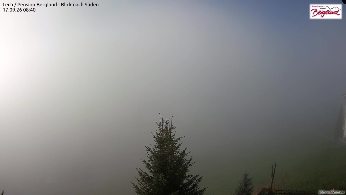 Archiv Foto Webcam Oberlech: Ausblick Pension Bergland