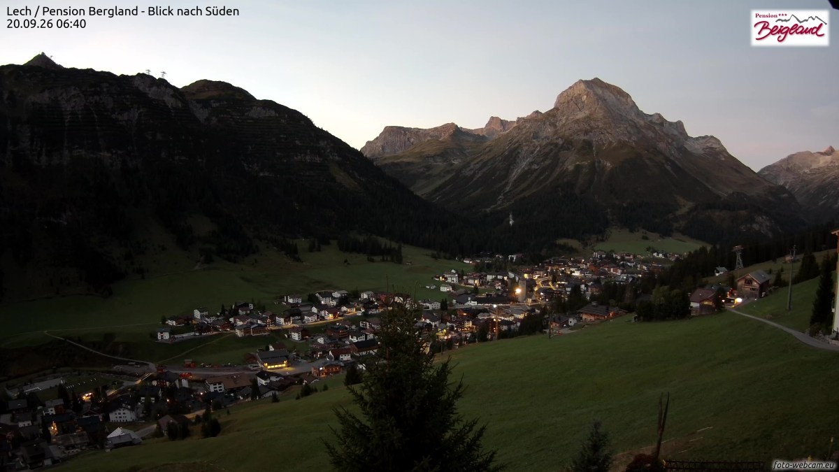 Archived image Webcam Lech am Arlberg - Guesthouse Bergland
