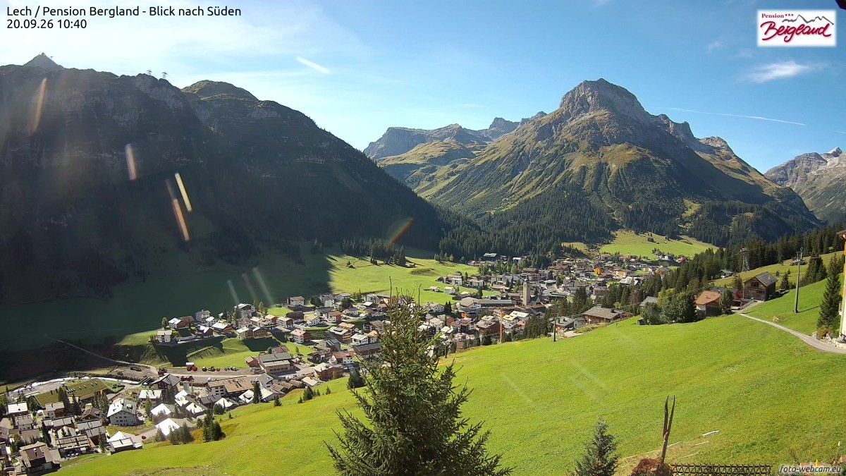 Archived image Webcam Lech am Arlberg - Guesthouse Bergland