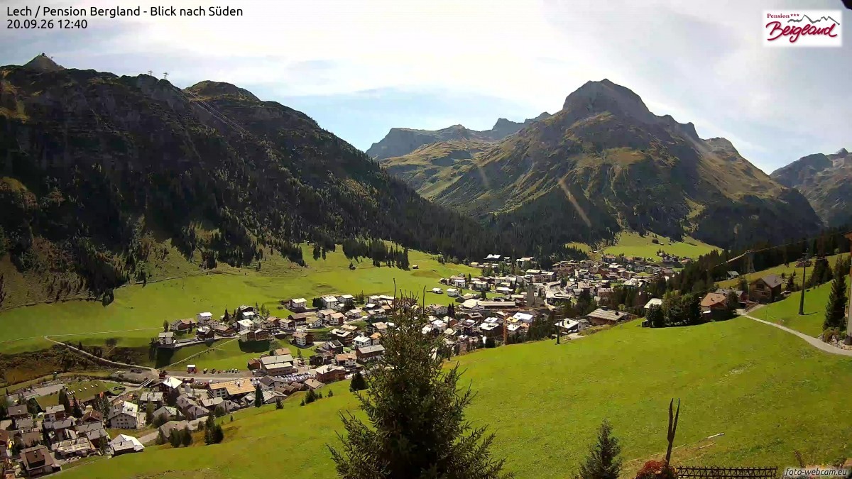 Archived image Webcam Lech am Arlberg - Guesthouse Bergland