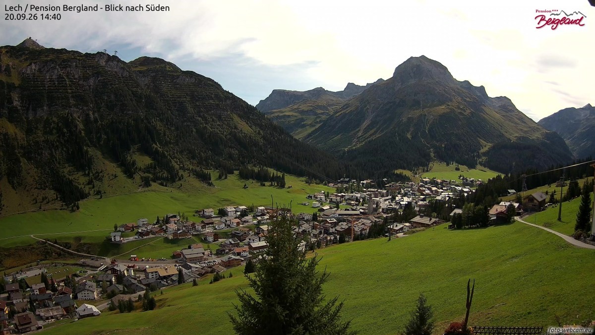 Archived image Webcam Lech am Arlberg - Guesthouse Bergland