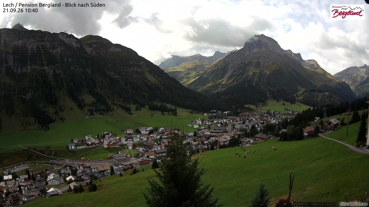 Archived image Webcam Lech am Arlberg - Guesthouse Bergland