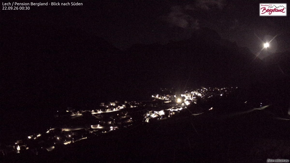 Archiv Foto Webcam Oberlech: Ausblick Pension Bergland