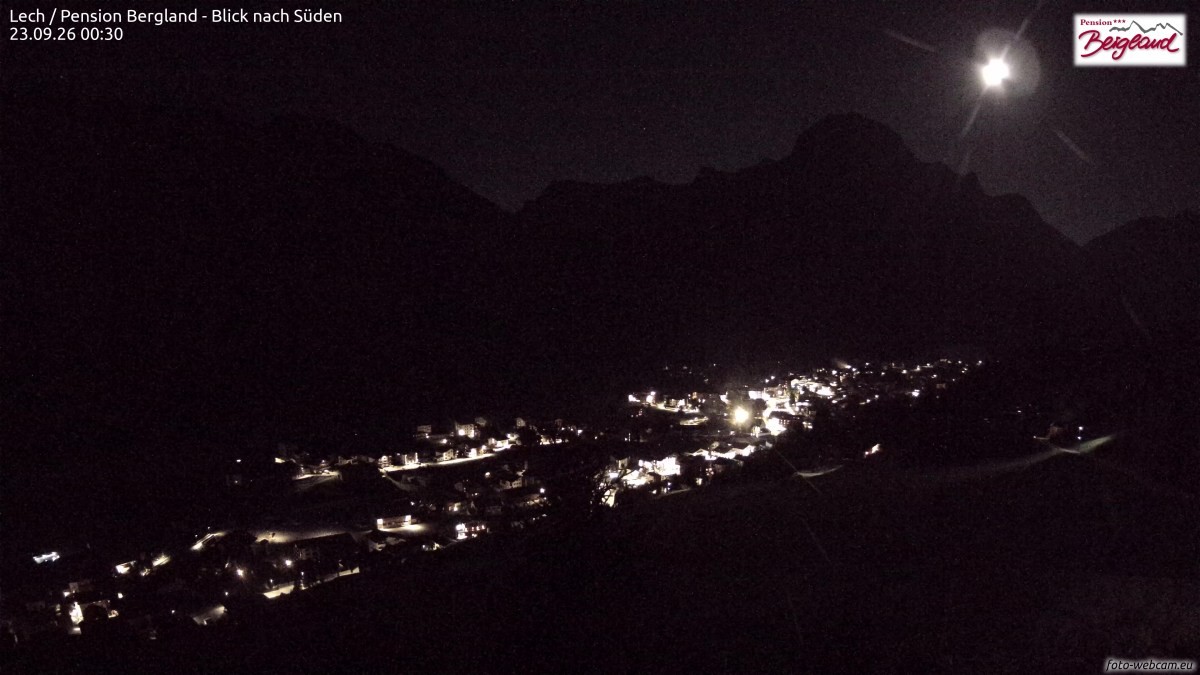 Archiv Foto Webcam Oberlech: Ausblick Pension Bergland